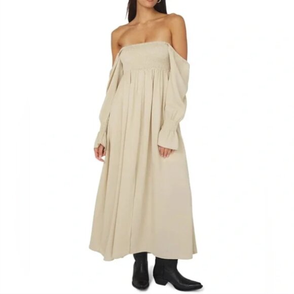 WeWoreWhat Dresses & Skirts - WeWoreWhat On/Off Shoulder Smocked Dress Crème Bruilee Beige XL